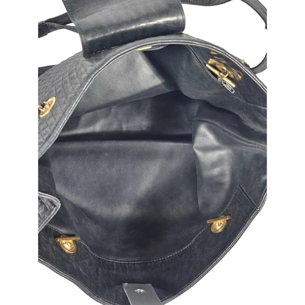Bally Quilted Black Leather Shoulder Bag Chain Accents Leather Strap - Picture 4 of 13